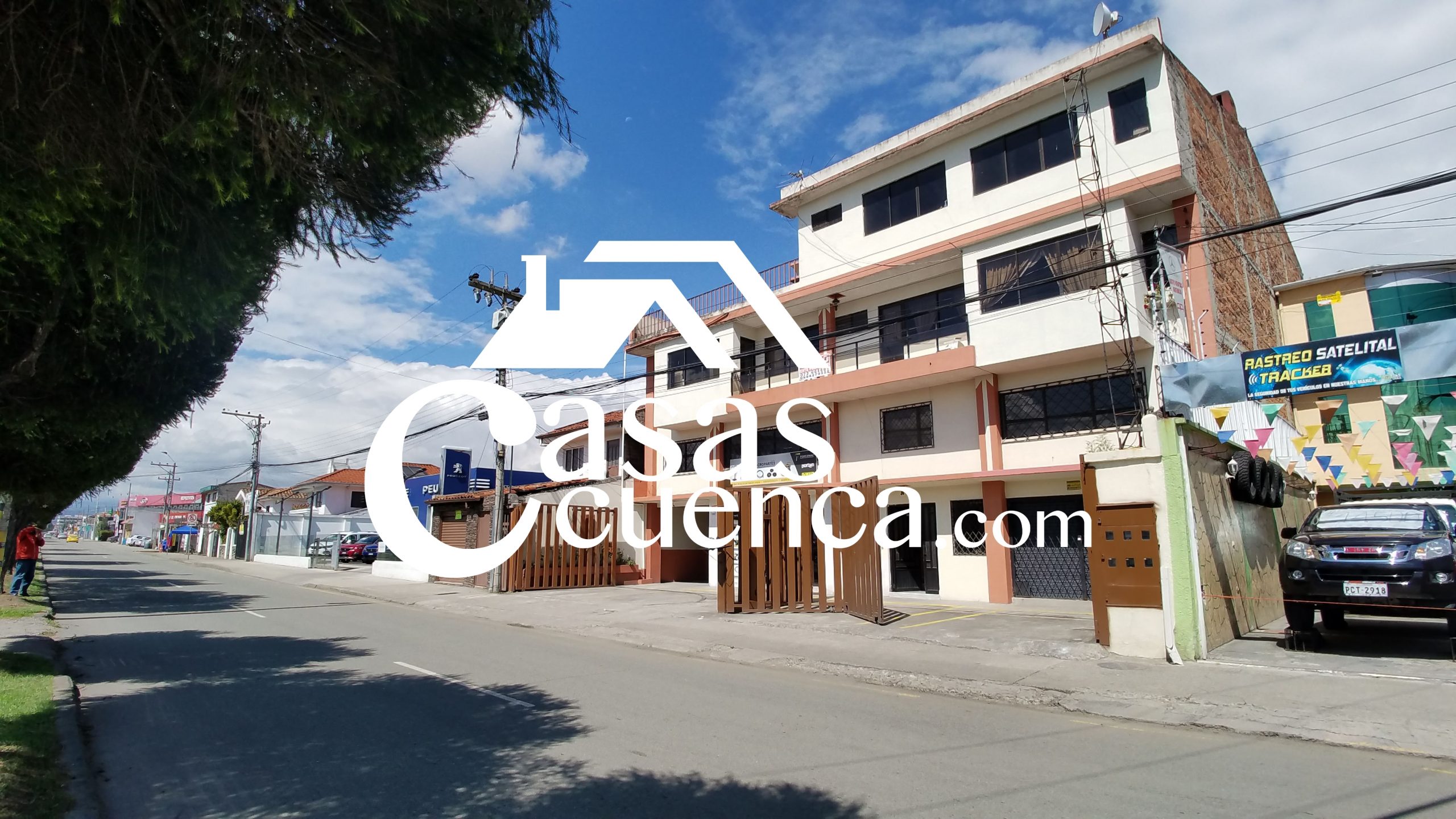 Venta Propiedad Comercial Rentera en Cuenca Departamentos Locales Nave