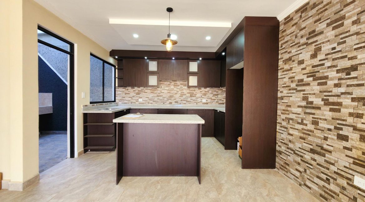 cocina moderna con desayunador