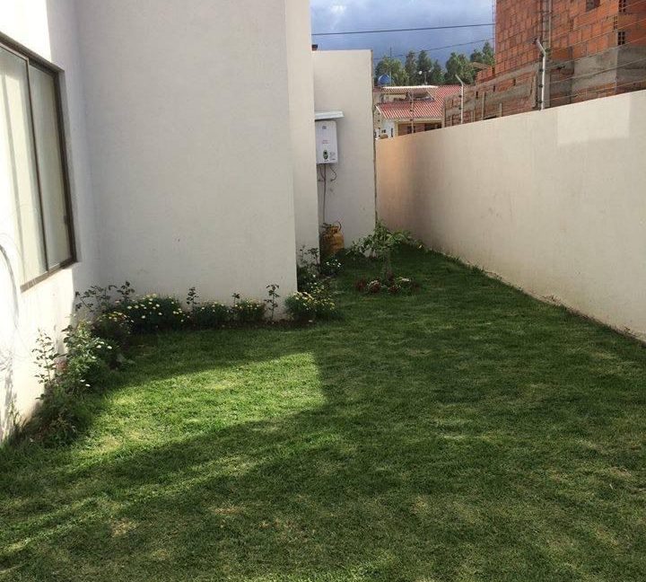 espacio verde lateral