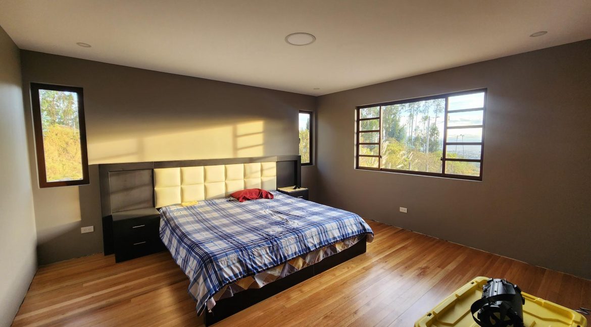venta casa con terreno Llacao 2023