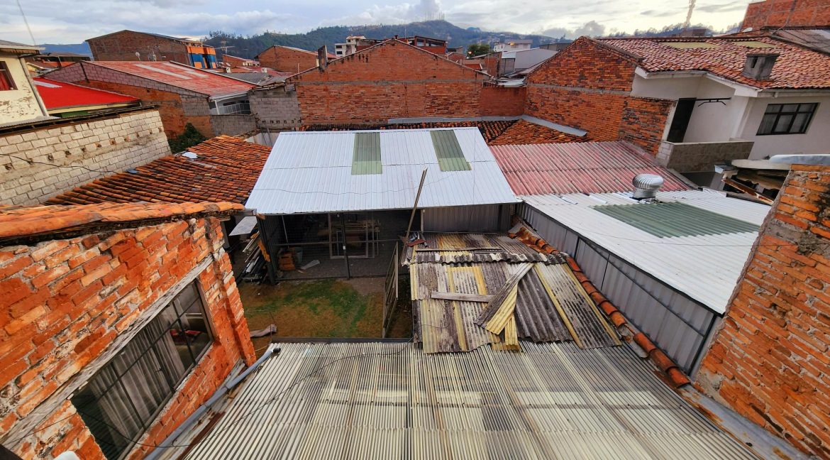 venta propiedad grande en cuenca sector banco central para contruir nueco proyecto