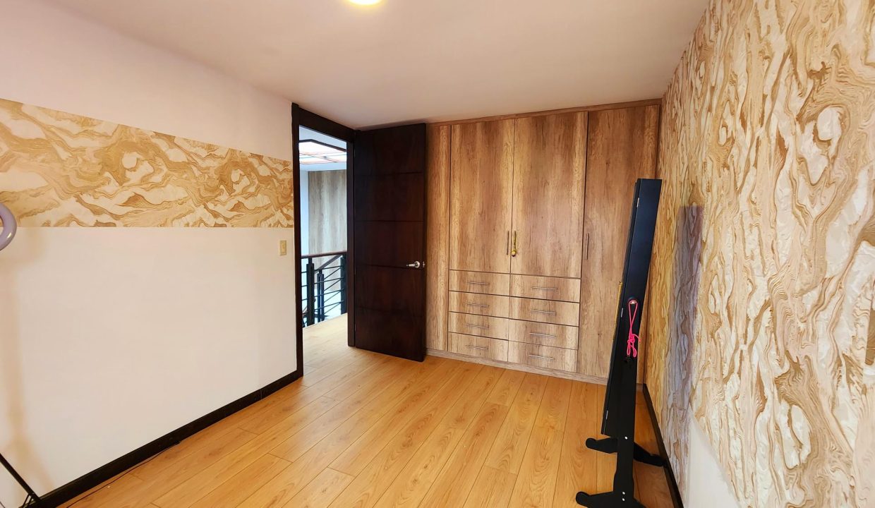 venta-casa-cuenca-sur-condominio-mercurio-dormitorio 1 hijos.jpg
